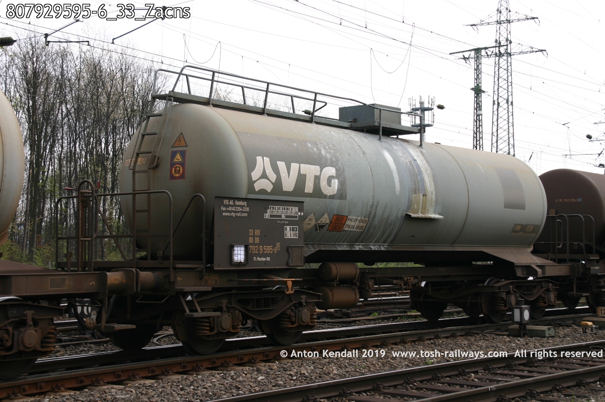807929595-6_33_Zacns.jpg